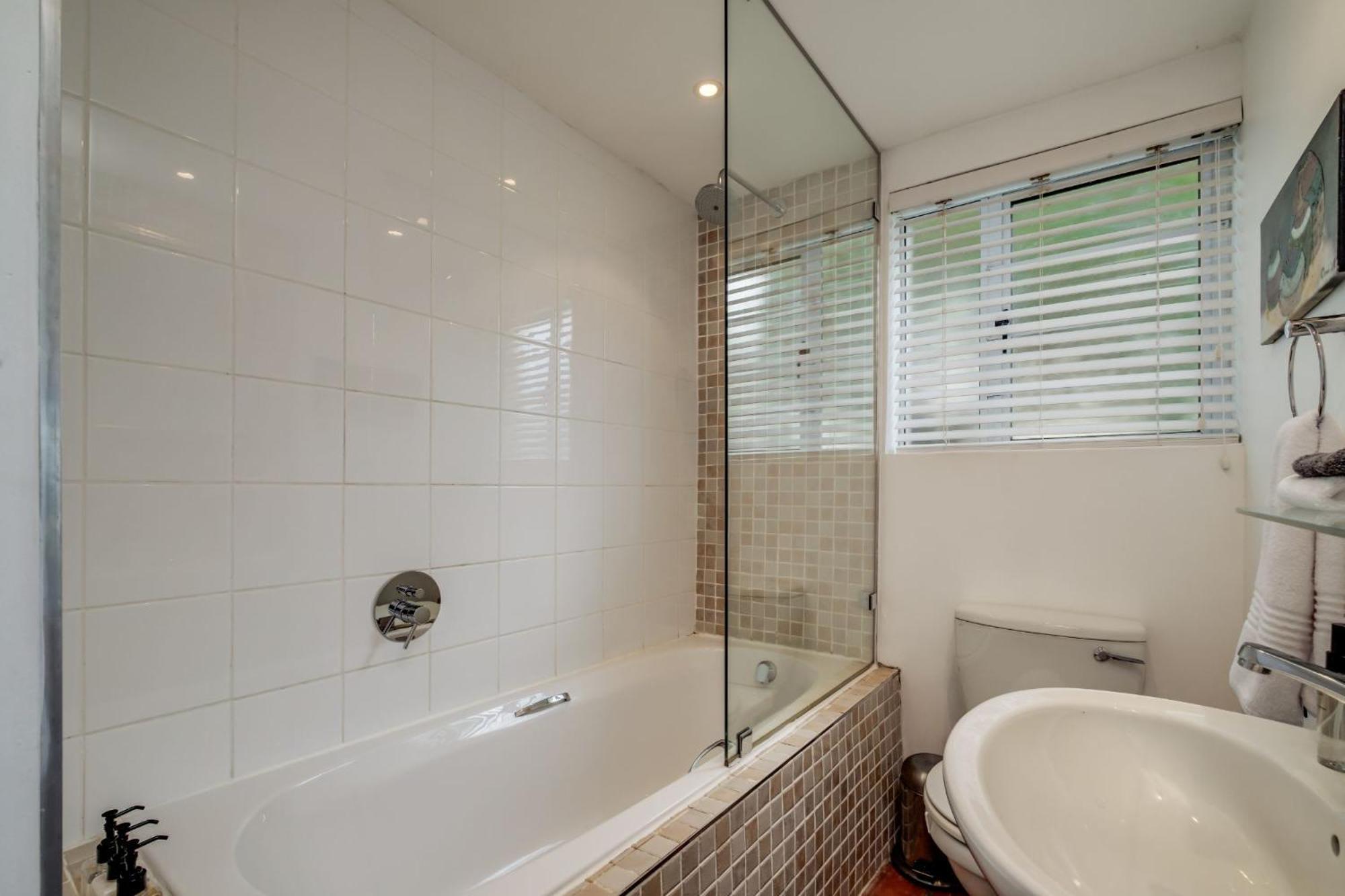 Camps Bay Terrace Palm Suite Кейптаун Екстериор снимка