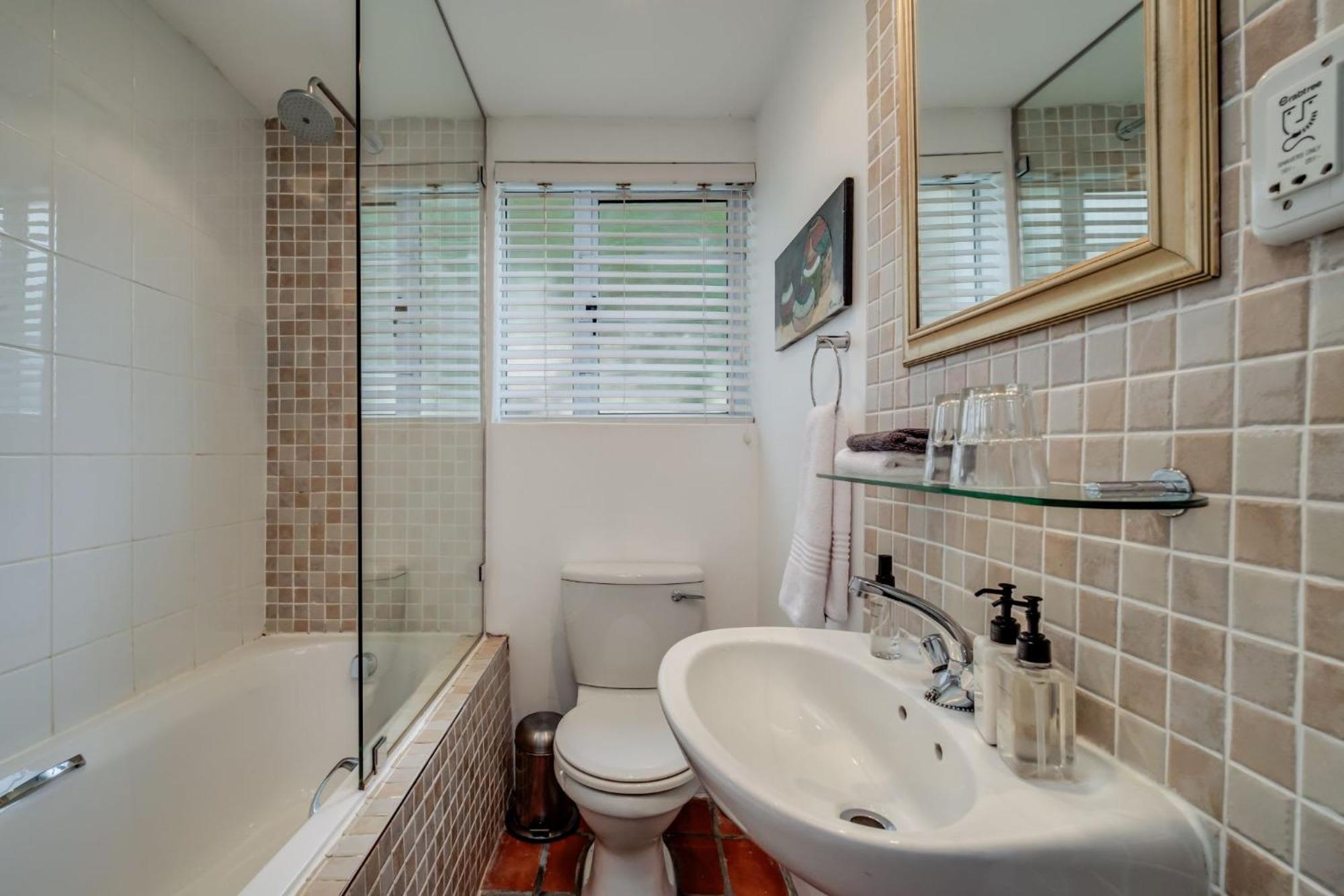 Camps Bay Terrace Palm Suite Кейптаун Екстериор снимка